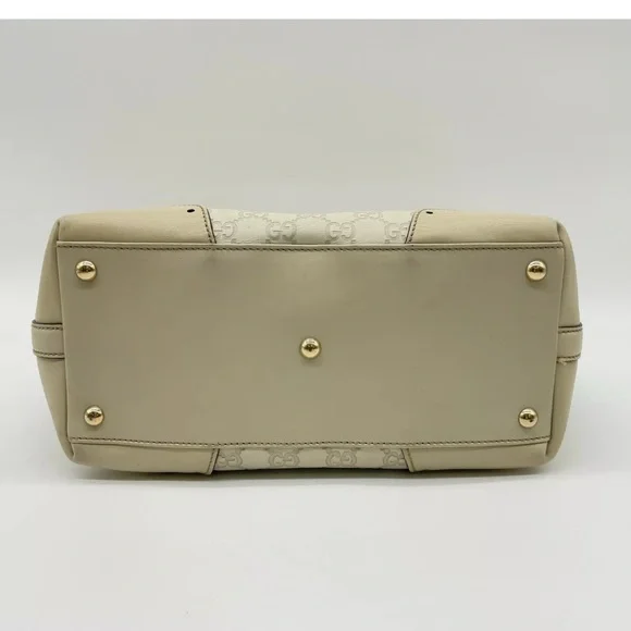 Authentic GUCCI Guccissima Leather Horsebit Off White Shoulder Bag - Picture 5 of 17